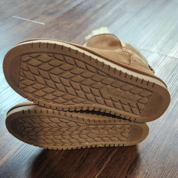 Koolaburra by UGG boots - Picture 2 of 2